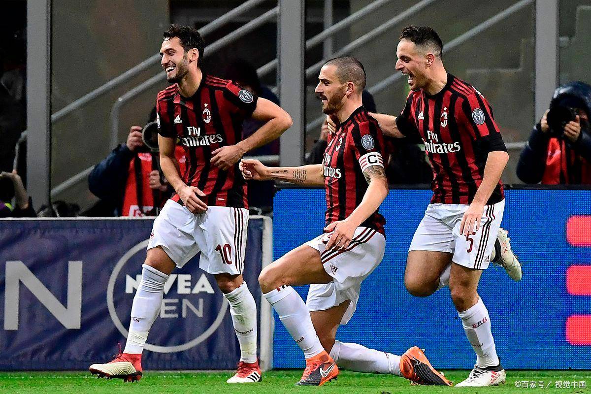 范戴克：萨拉赫？他马上要去踢非洲杯，对我们来说没什么变化（范戴克谈萨拉赫将征战非洲杯：对球队影响不大）