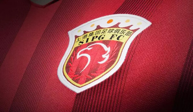 自掏腰包也要来？曝26岁巴西铁腰加盟泰山在即，中场硬度直接升级（曝26岁巴西后腰将签约泰山：或自费成行，中场硬度即时升级）