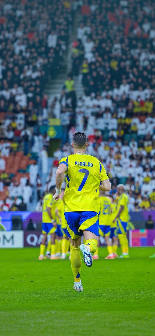 湖人108-125不敌太阳结束7连胜，东契奇38+11+9失误，詹姆斯10分，狄龙33分（湖人108-125负太阳，7连胜告终；东契奇38+11+9失误，詹姆斯10分，狄龙33分）