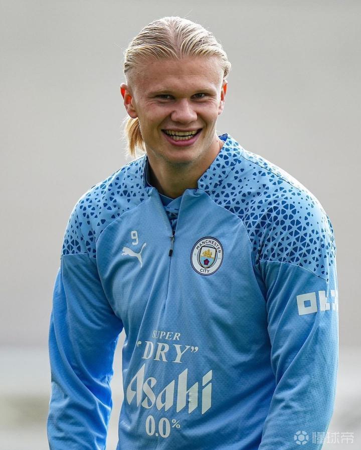 火力全开！孙颖莎王楚钦直落三局击败法国组合，助中国队先拿3分