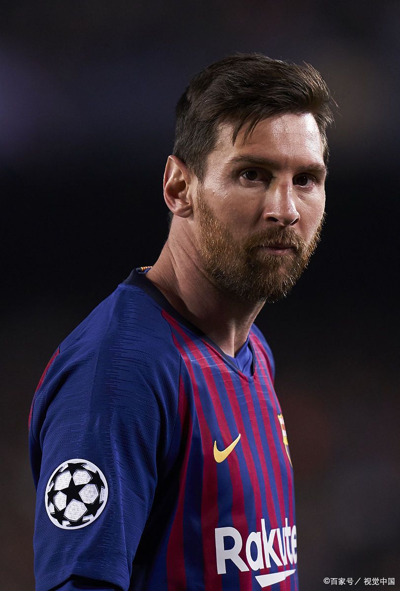 2次，阿劳霍是欧冠改制以来染红次数并列最多的巴萨球员（阿劳霍两次染红，追平欧冠改制后巴萨红牌最多纪录）