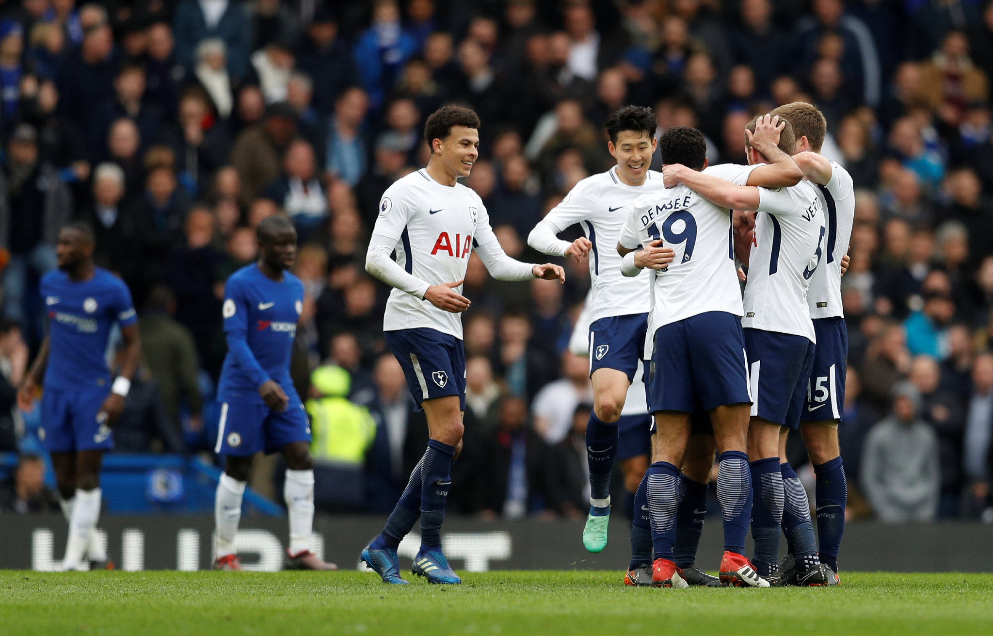 ATP总决赛第6日综述：辛纳小组赛3连胜，阿利亚西姆首进四强