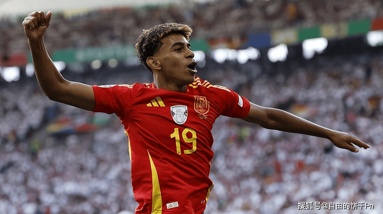 博主：萨拉赫将观看卡拉格解说曼联，俱乐部警告他的社媒动作