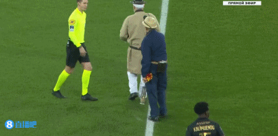 世体：如果拉波尔塔在下一任期不继续留任，弗里克很难续约（世体：拉波尔塔若未能连任，弗里克续约希望渺茫）